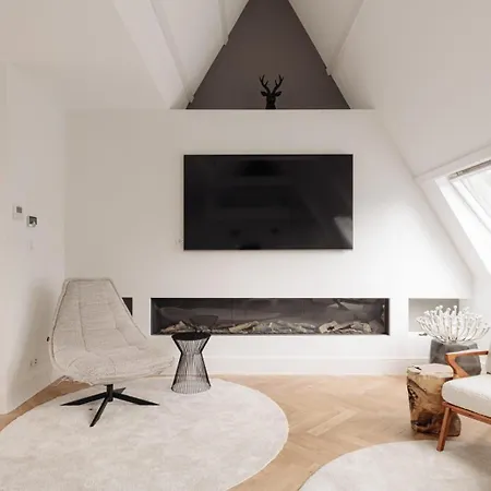 Peaceful Penthouse